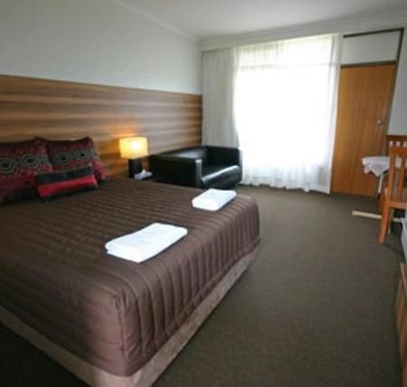 Red Cedars Motel Canberra Exterior photo